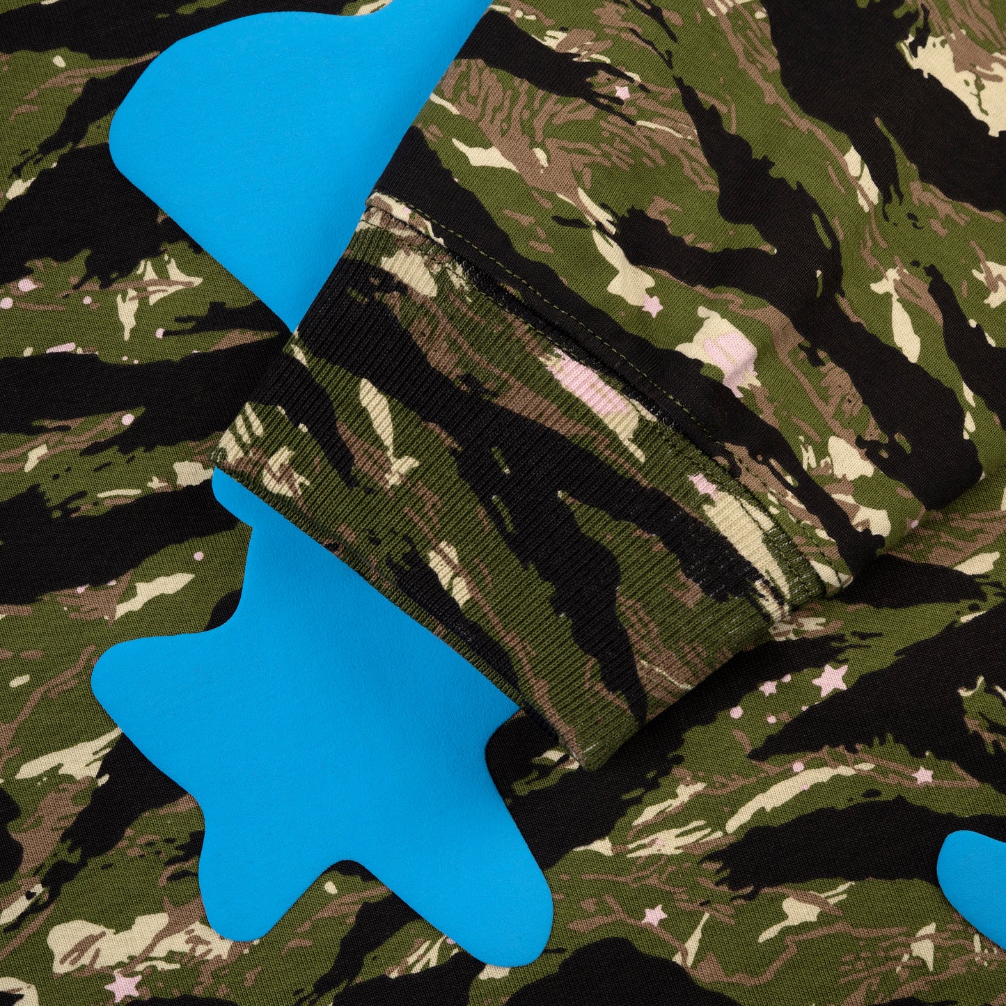 BELUGA TIGER CAMO LONGSLEEVE