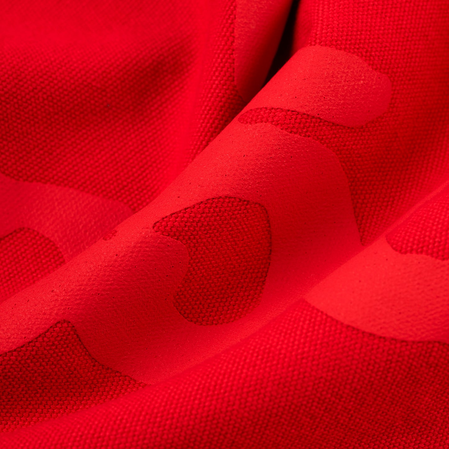 RED BELUGA OVERSIZED TOTE