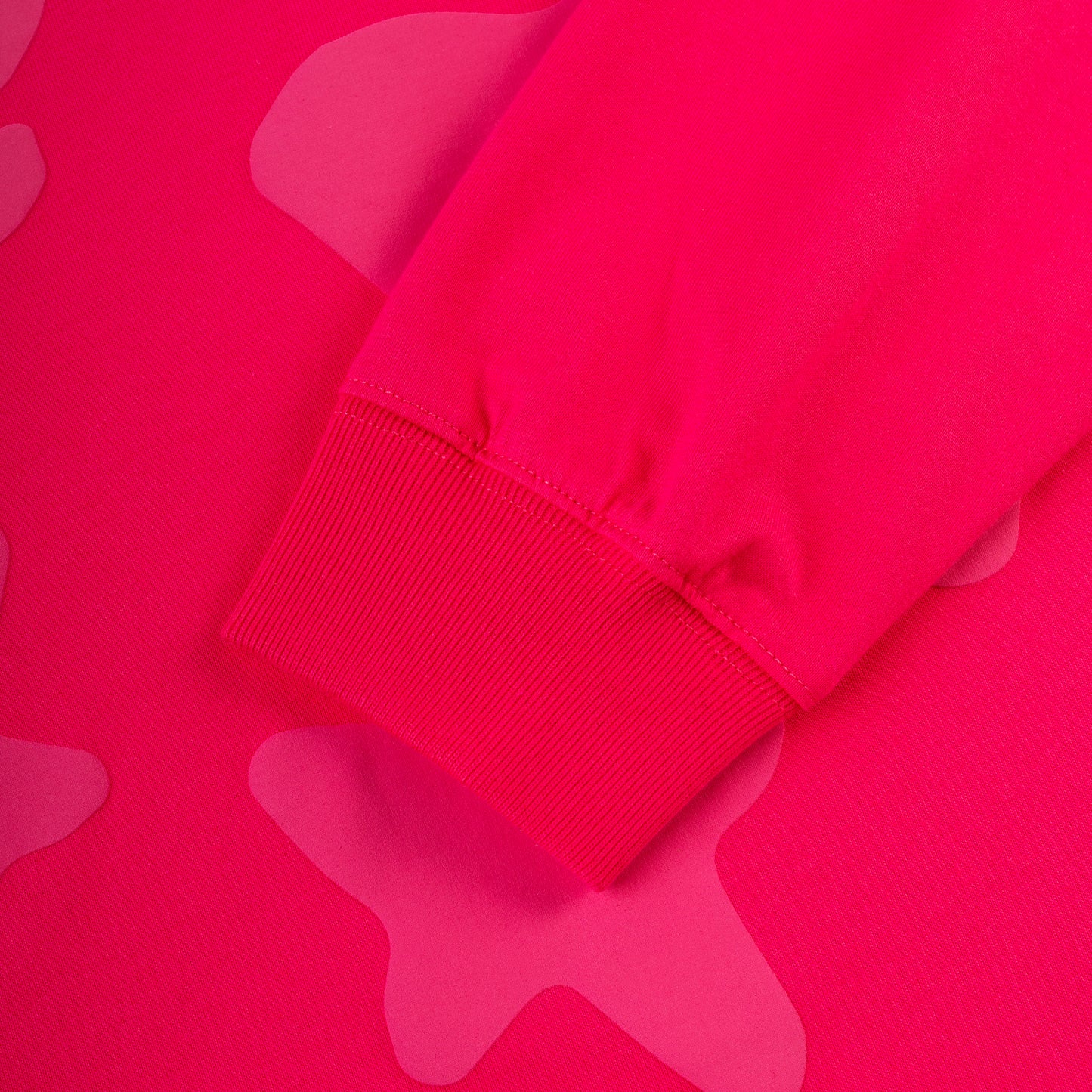 PINK BELUGA LONGSLEEVE