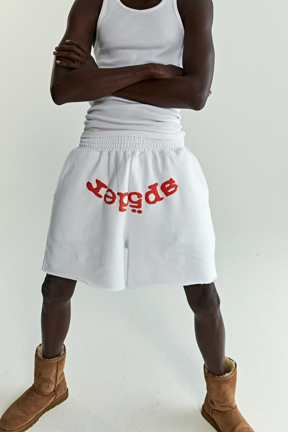 WHITE OG WEB V2 SWEATSHORT ON MODEL
