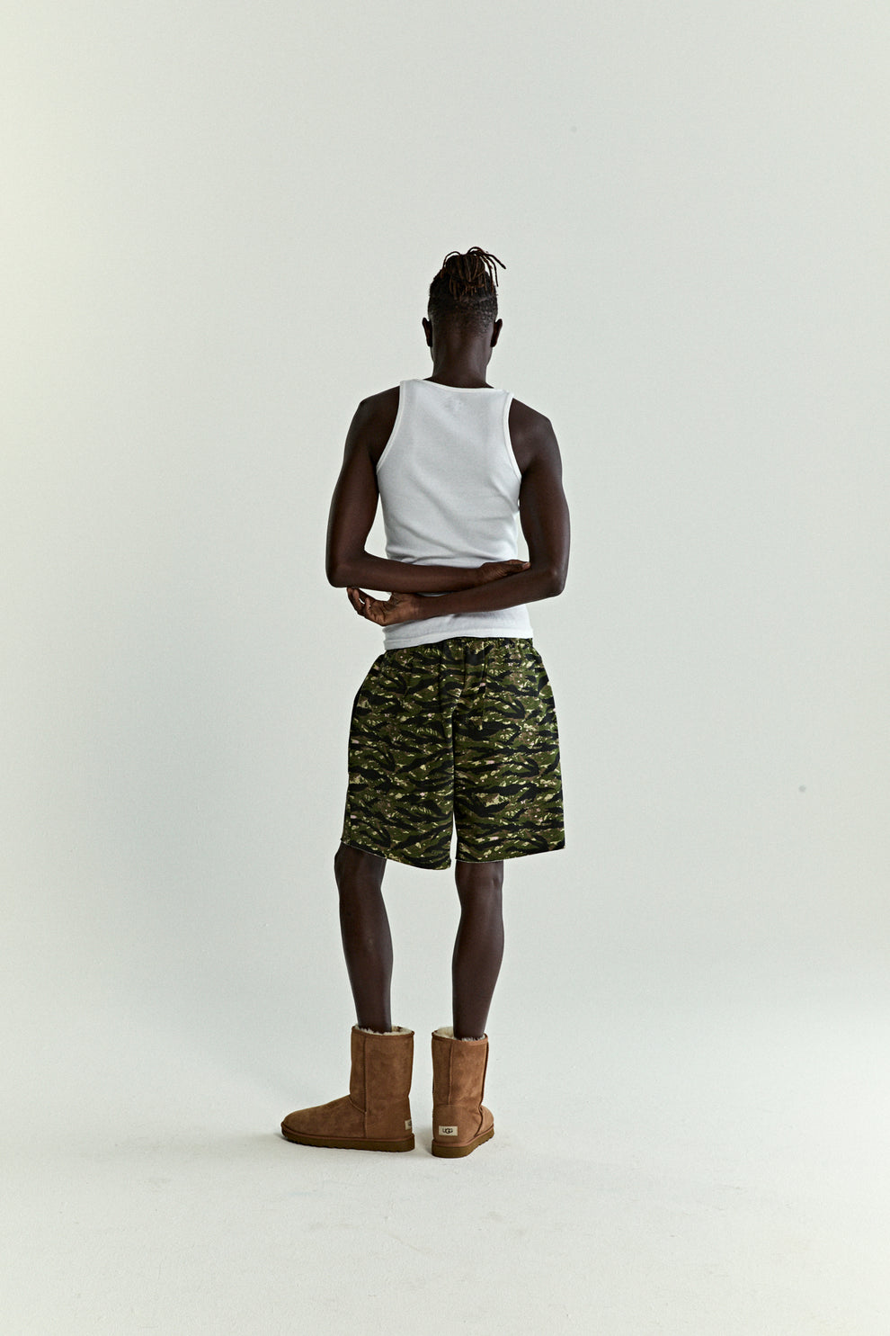 OG WEB V2 TIGER CAMO SWEATSHORT ON MODEL