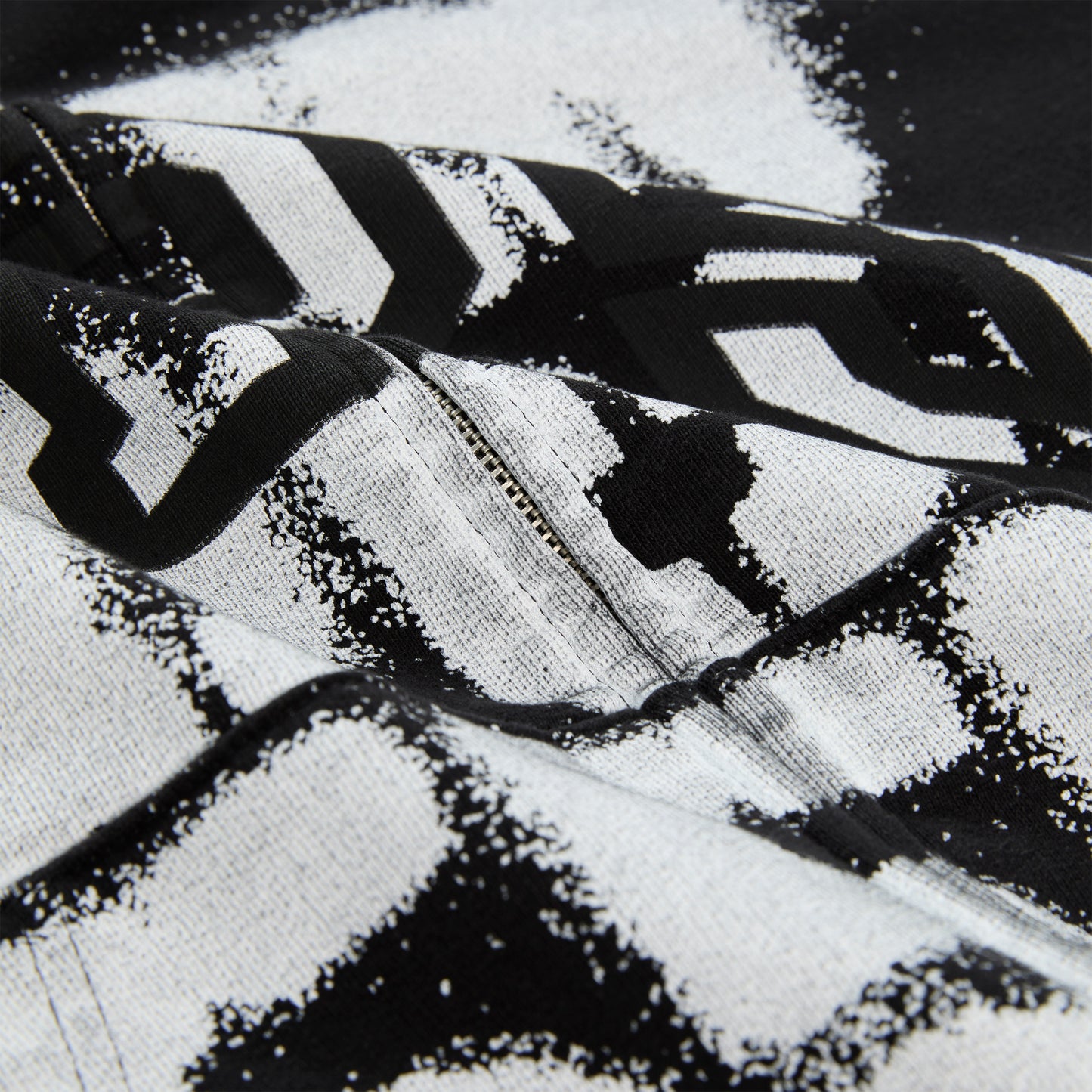 SP555 ZIP HOODIE