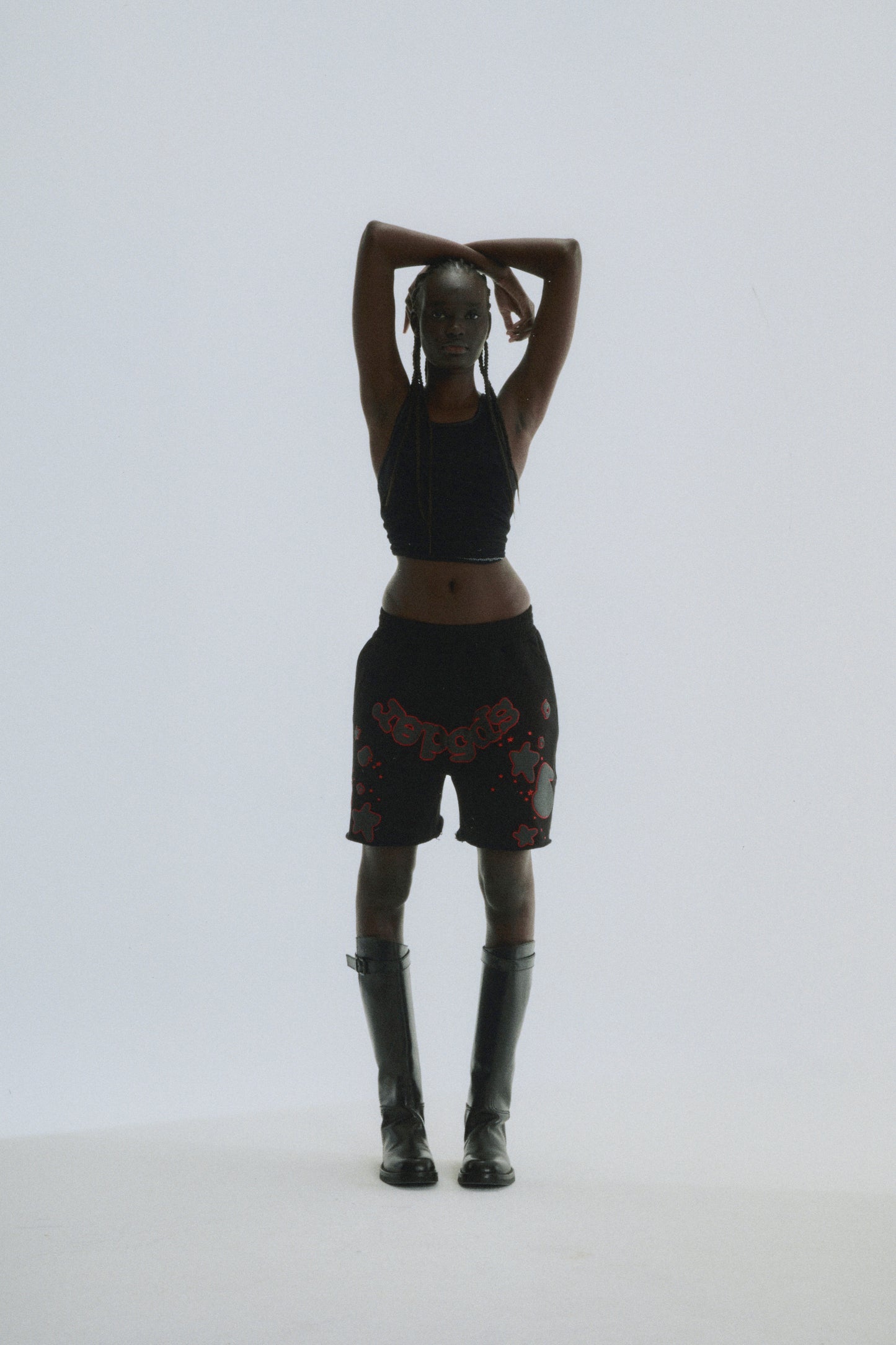 BLACK BELUGA OUTLINE SWEATSHORT ON MODEL
