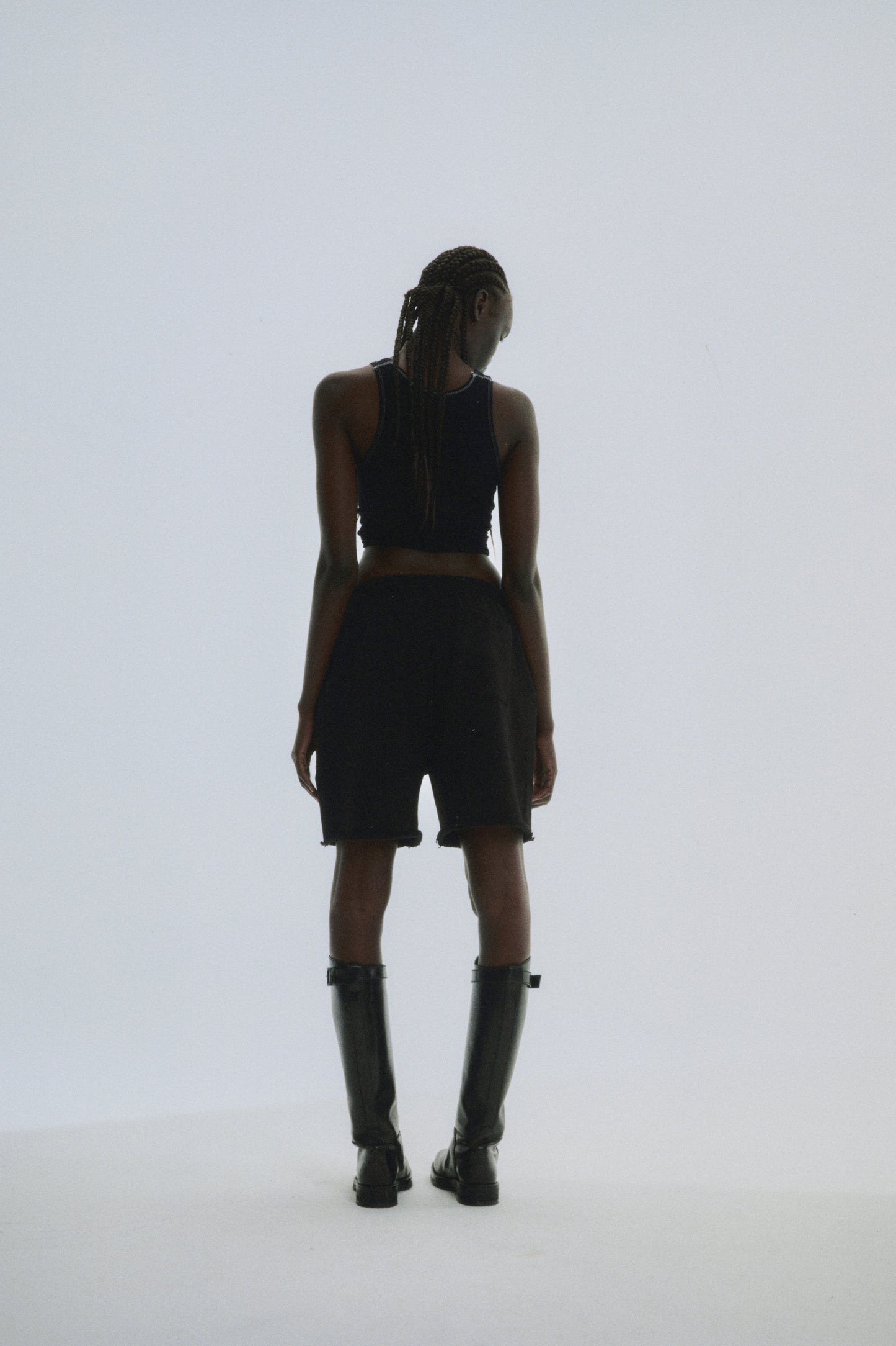 BLACK BELUGA OUTLINE SWEATSHORT ON MODEL