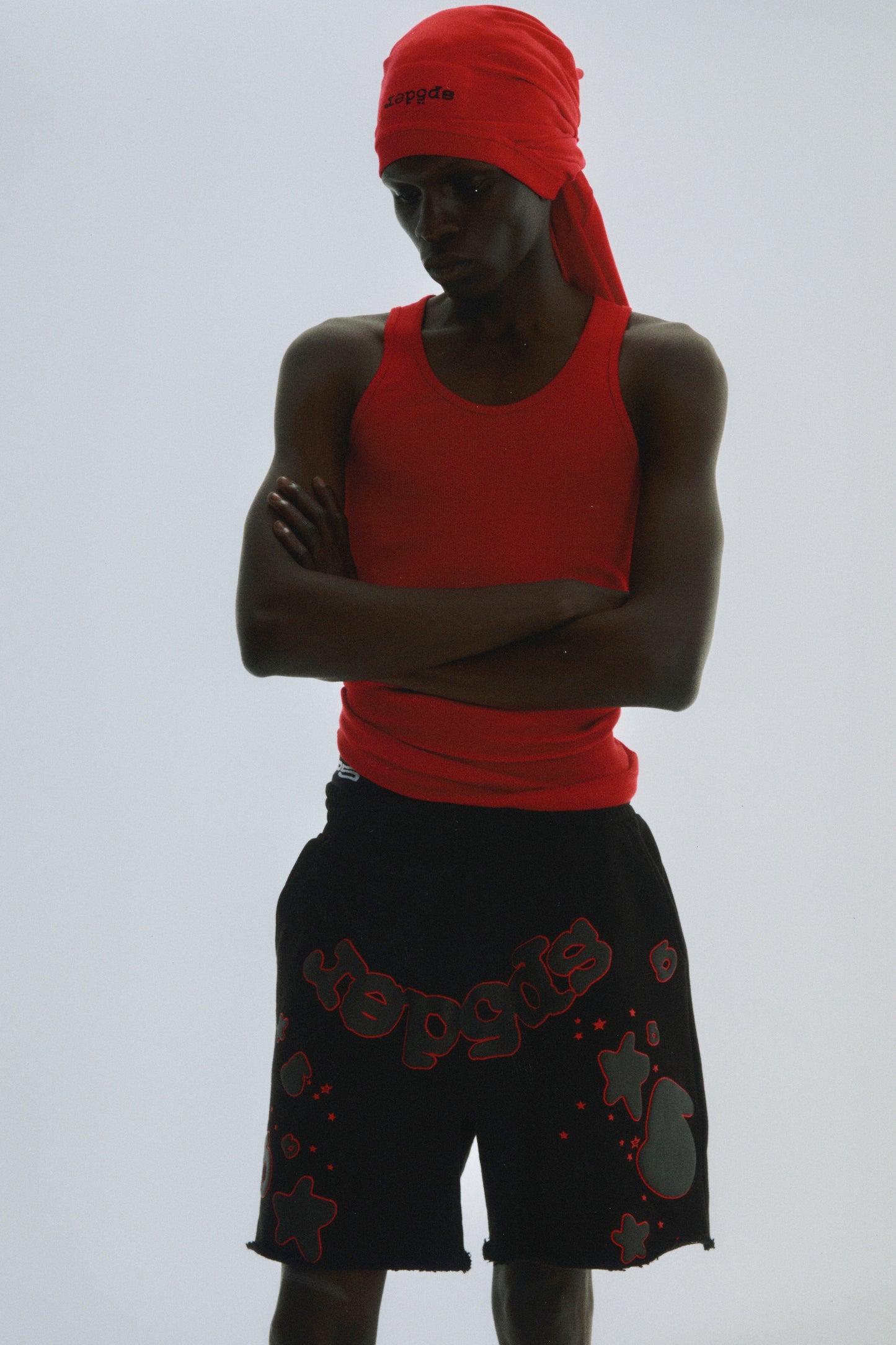 BLACK BELUGA OUTLINE SWEATSHORT ON MODEL