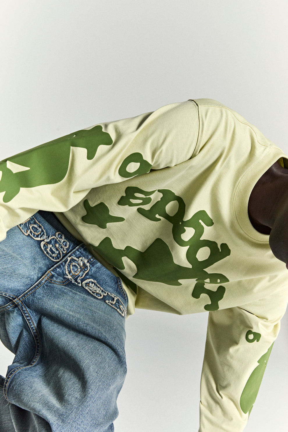 TAN BELUGA LONGSLEEVE ON MODEL