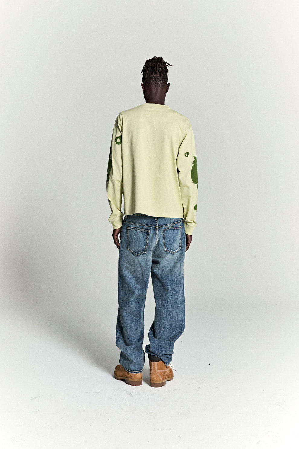TAN BELUGA LONGSLEEVE