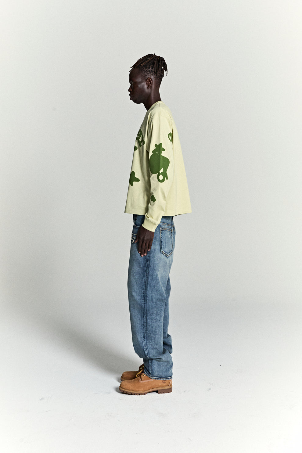 TAN BELUGA LONGSLEEVE ON MODEL