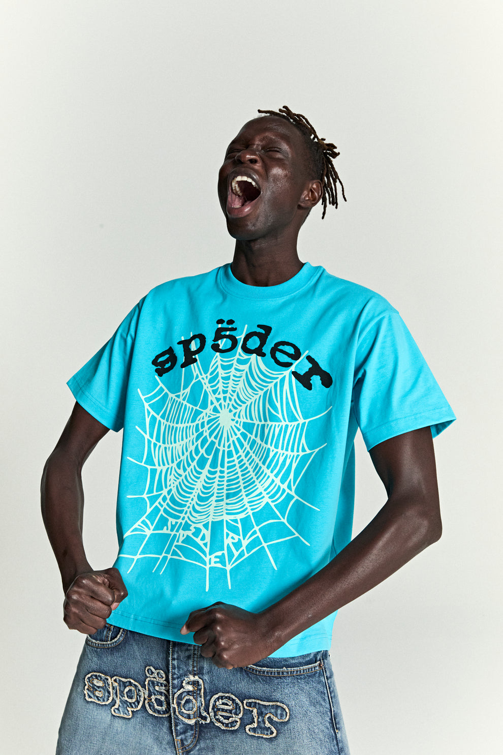CYAN OG WEB V2 TEE ON MODEL
