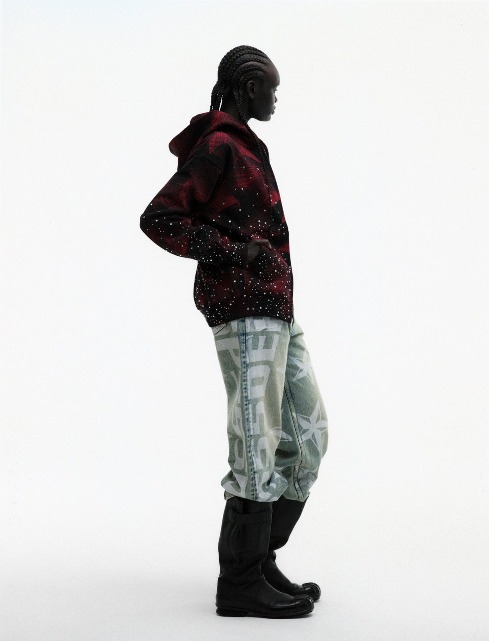 BLACK STAR PLAID FULL ZIP HOODIE ON MODEL