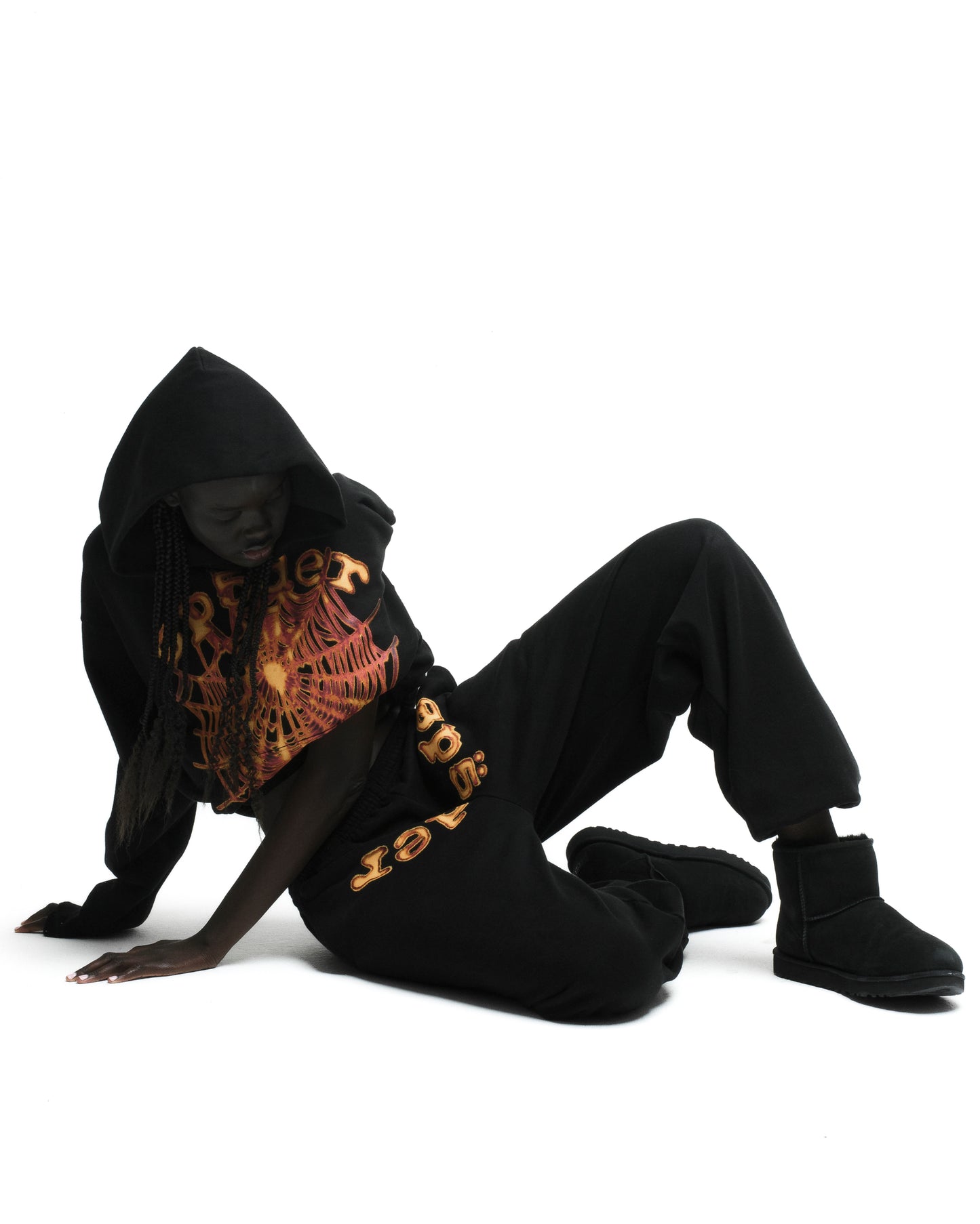 OG LOGO V2 SWEATPANT ON MODEL