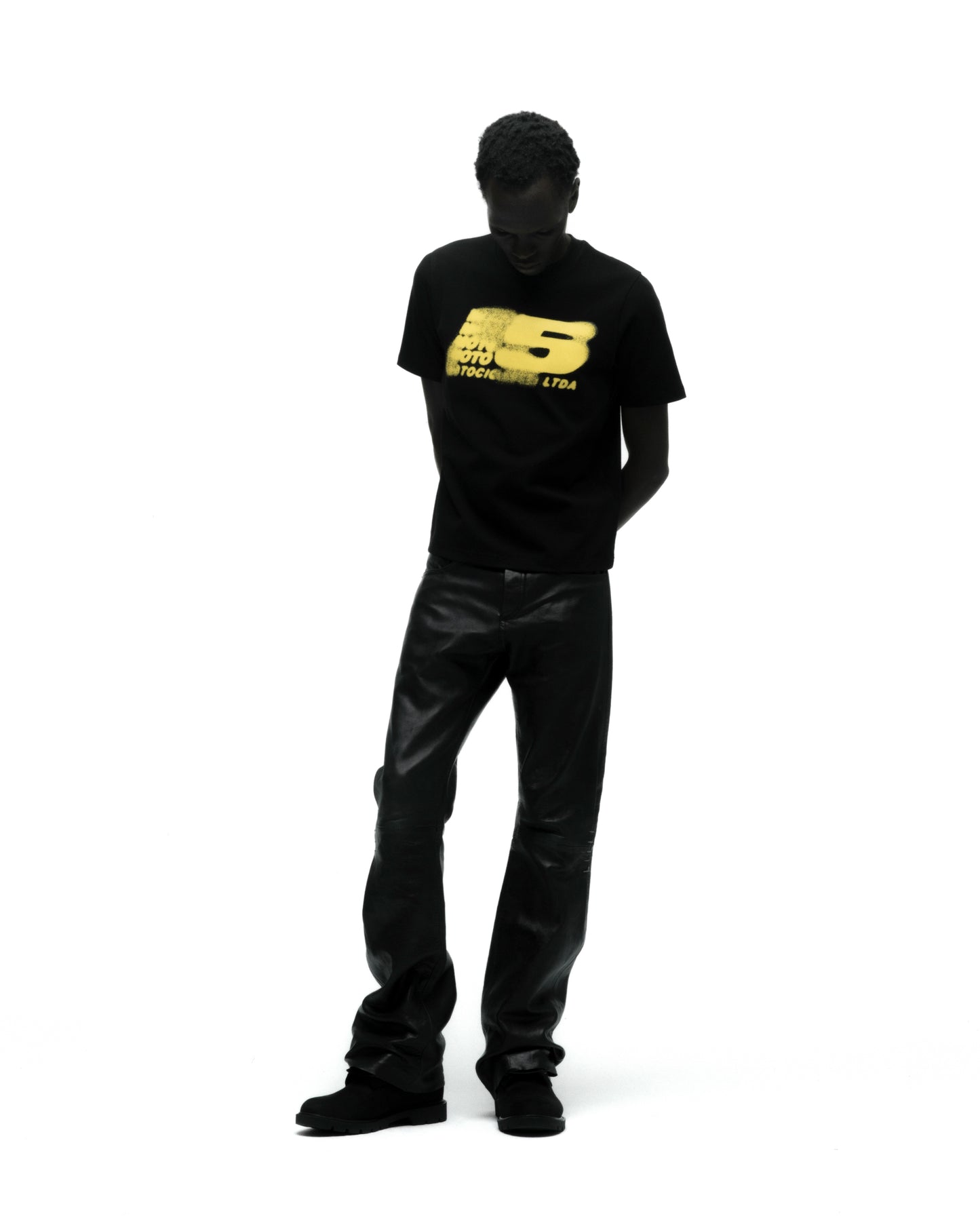 MOTO 5 TEE ON MODEL