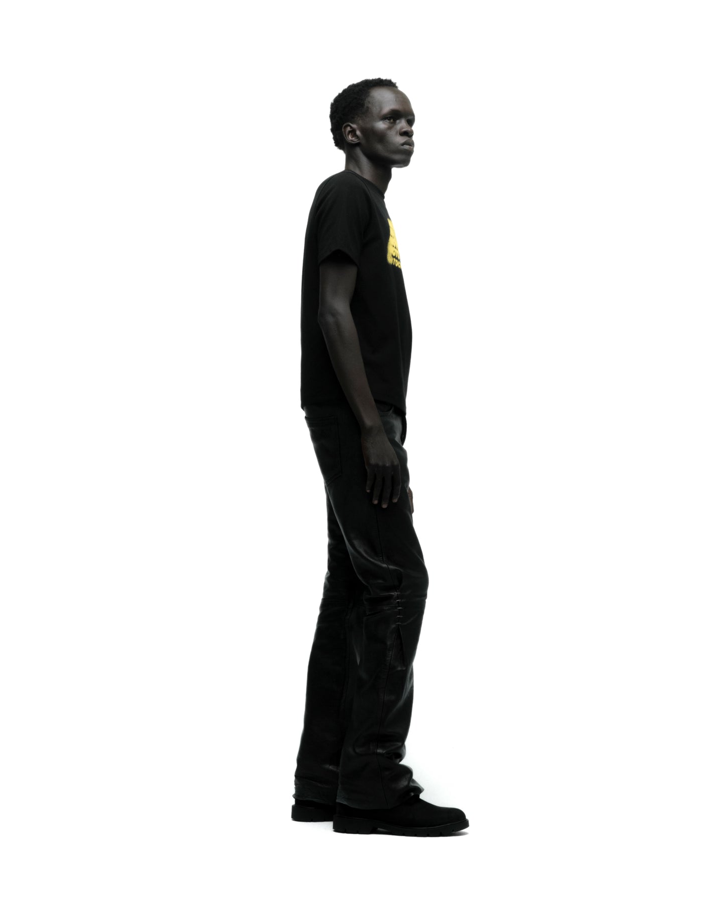 MOTO 5 TEE ON MODEL