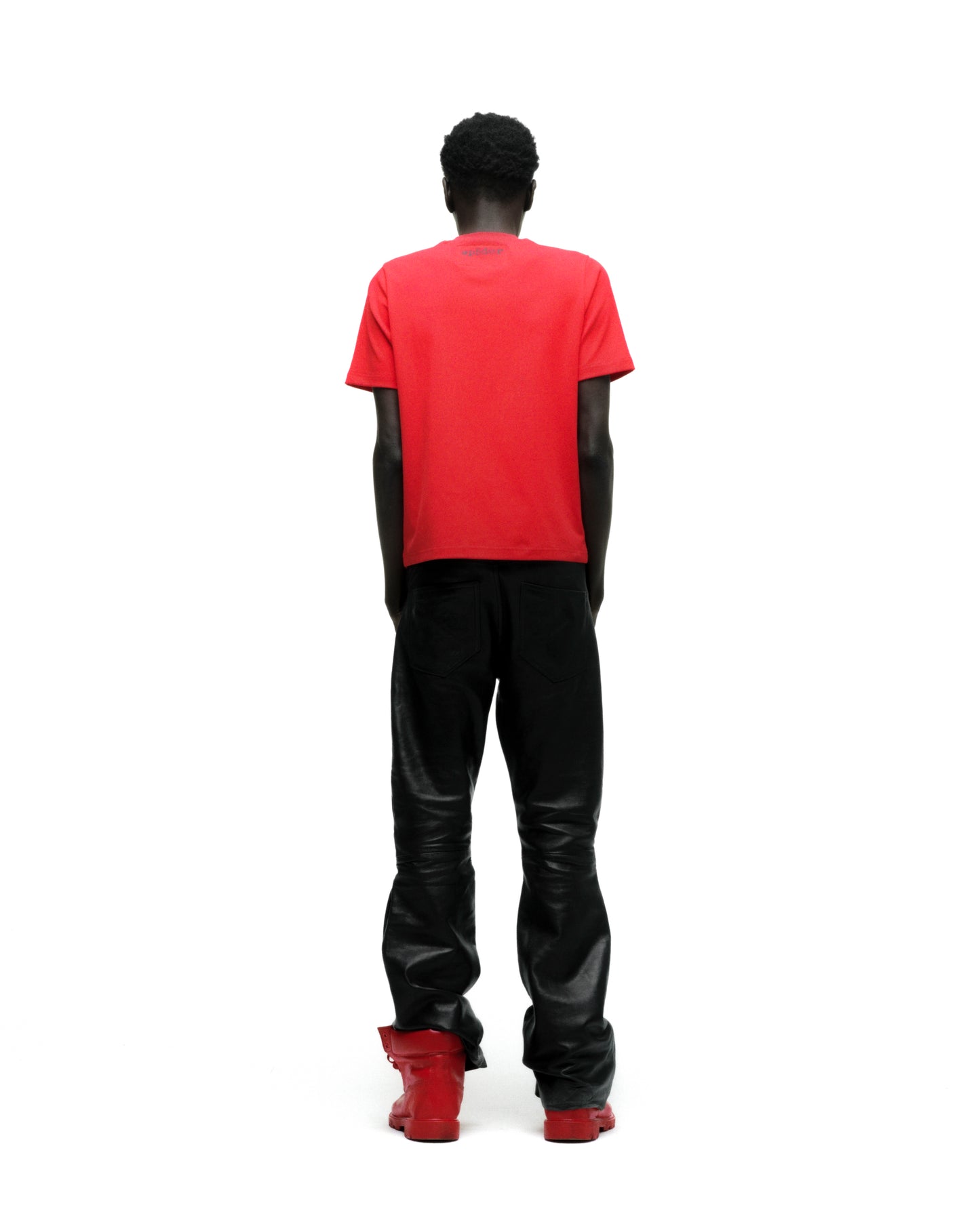 MOTO 5 TEE ON MODEL