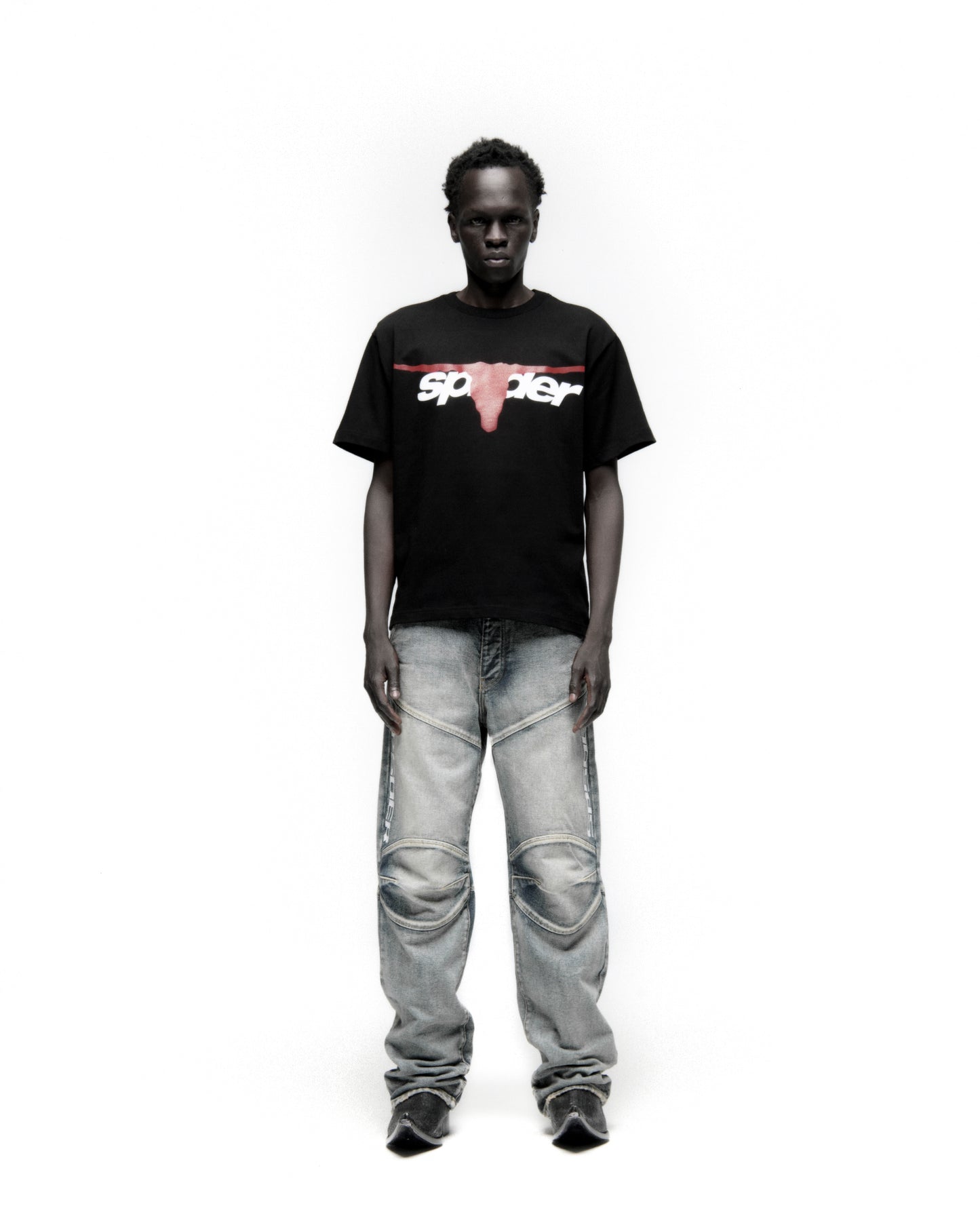 TX 5 FLAG TEE ON MODEL