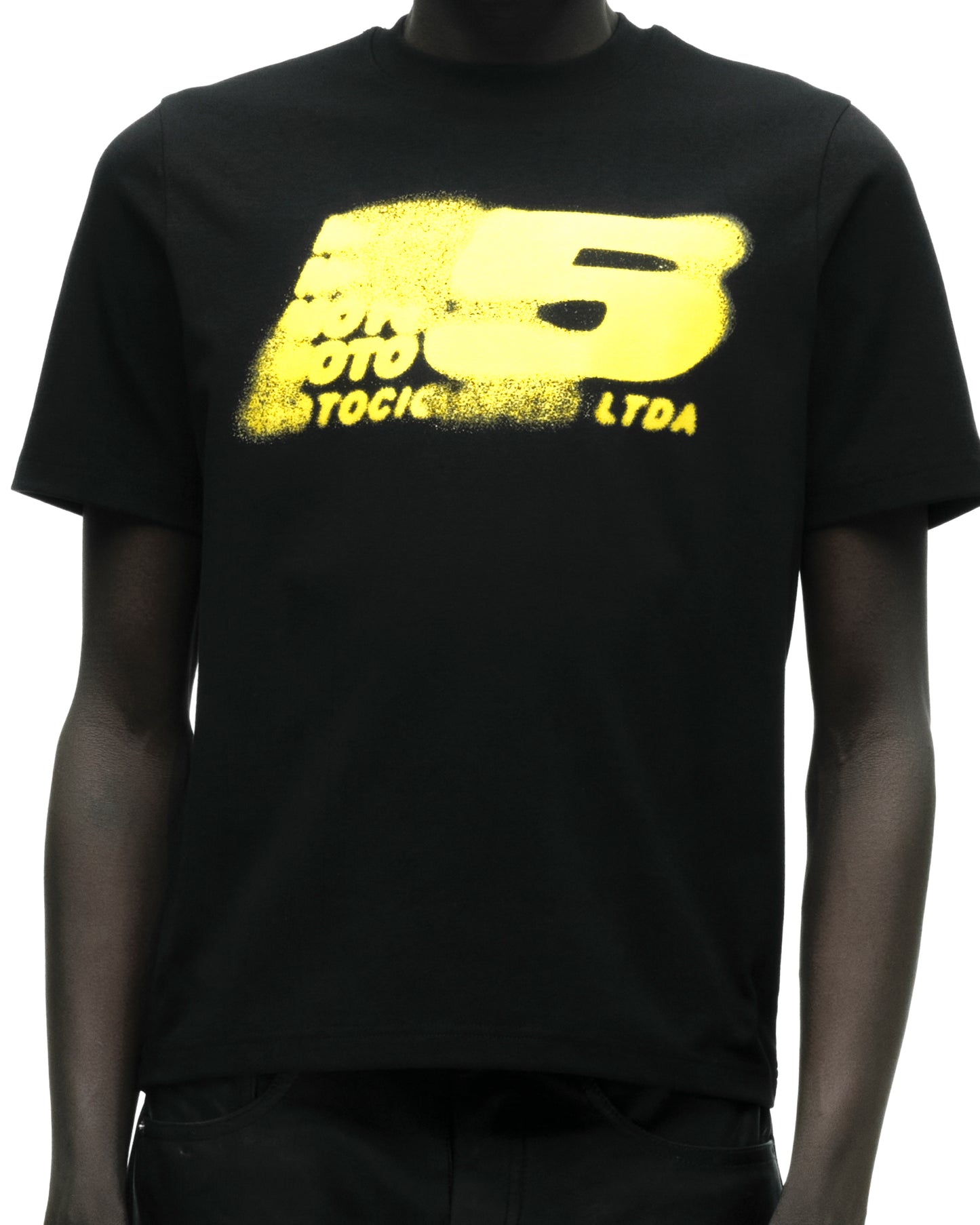 MOTO 5 TEE ON MODEL