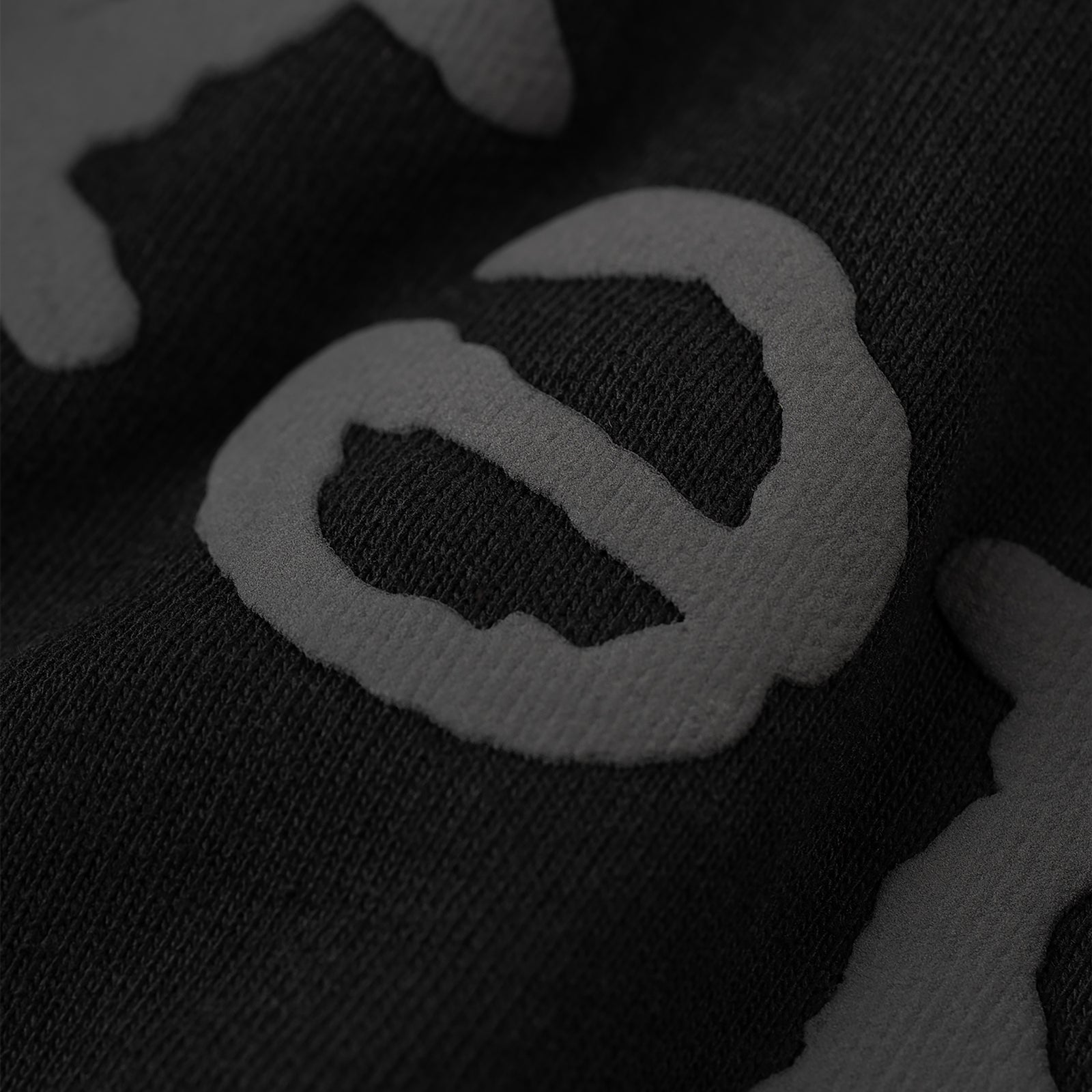 BLACK OG WEB V2 PHANTOM SWEATSHORT