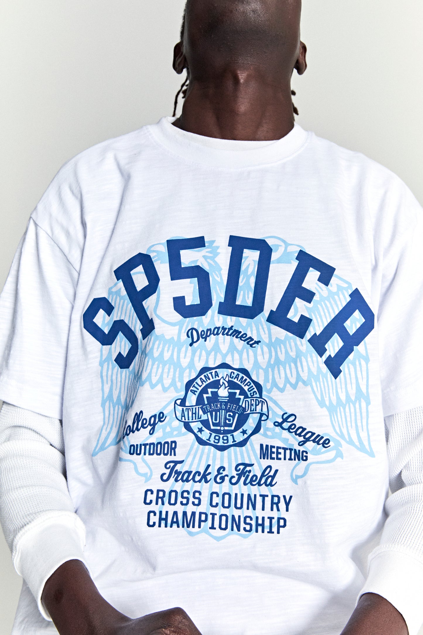 WHITE CROSS COUNTRY SLUB TEE ON MODEL