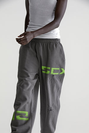 DARK GREY 5EX SWEATPANT ON MODEL