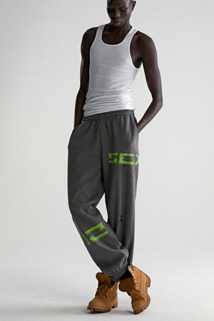 DARK GREY 5EX SWEATPANT ON MODEL