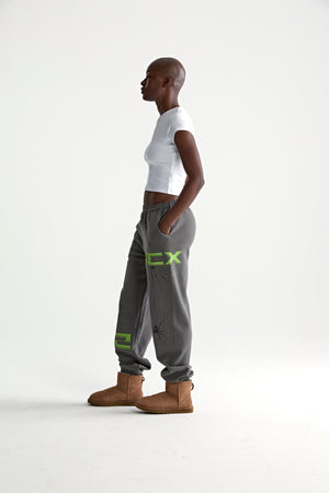 DARK GREY 5EX SWEATPANT ON MODEL