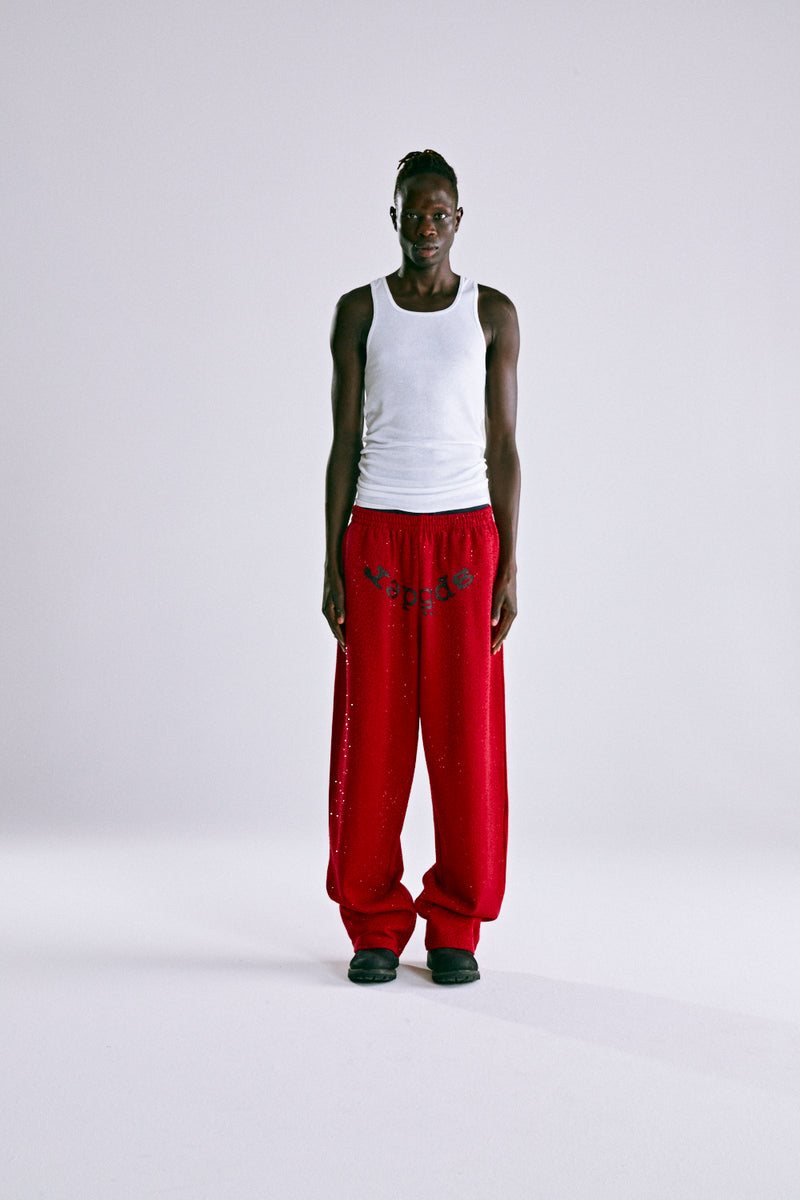 RED WEBSTONE AOP SWEATPANT ON MODEL