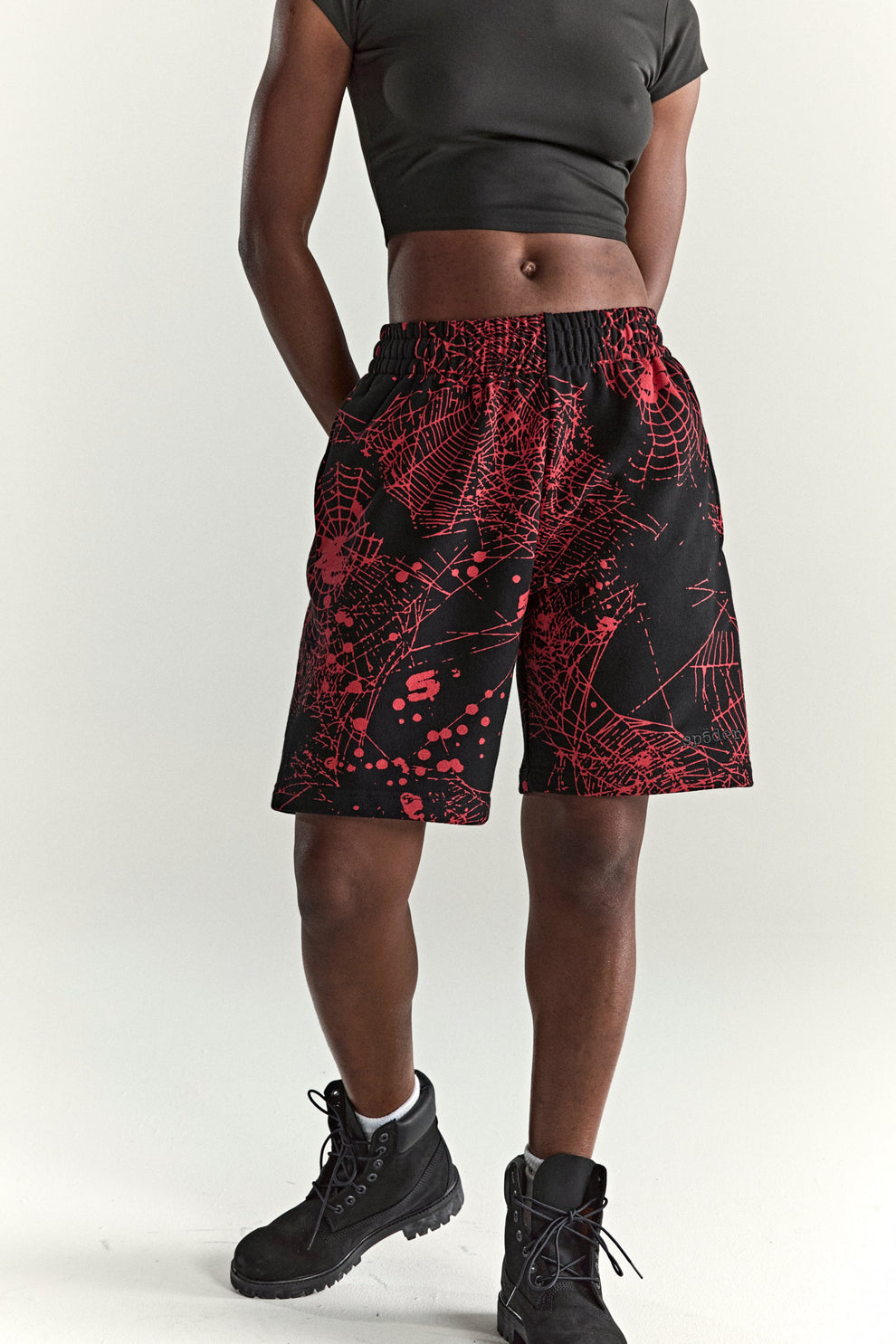 BLACK AOP WEB V2 SWEATSHORT ON MODEL