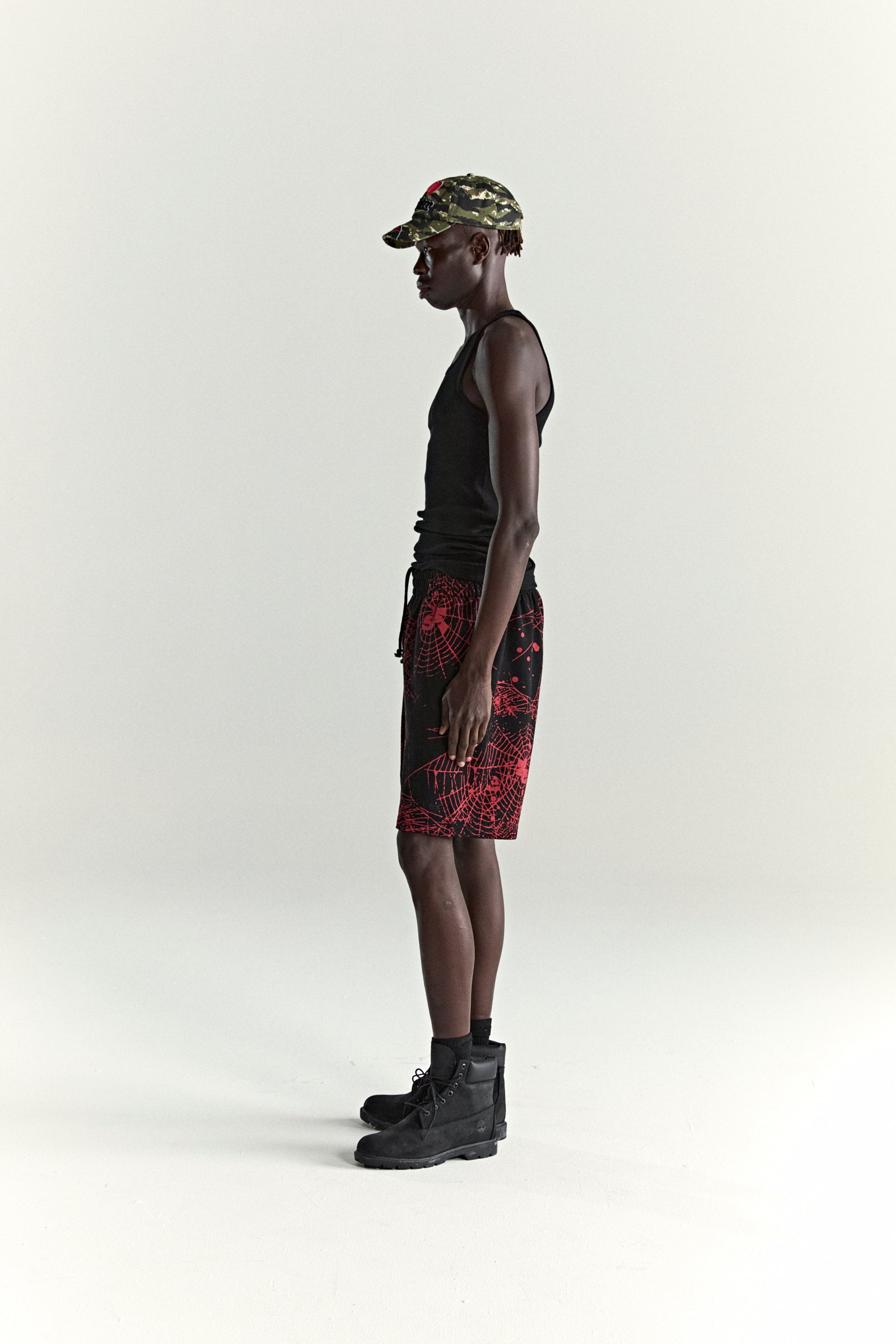 BLACK AOP WEB V2 SWEATSHORT ON MODEL
