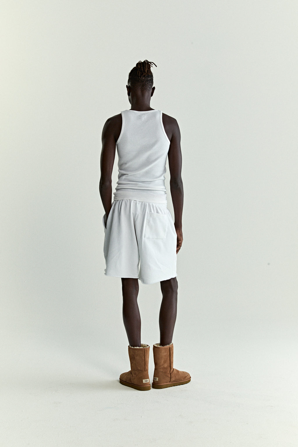 WHITE OG WEB V2 SWEATSHORT ON MODEL