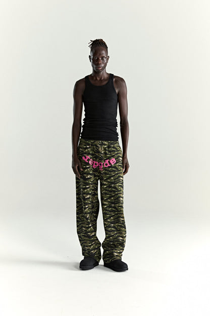 OG WEB V2 TIGER CAMO SWEATPANT ON MODEL