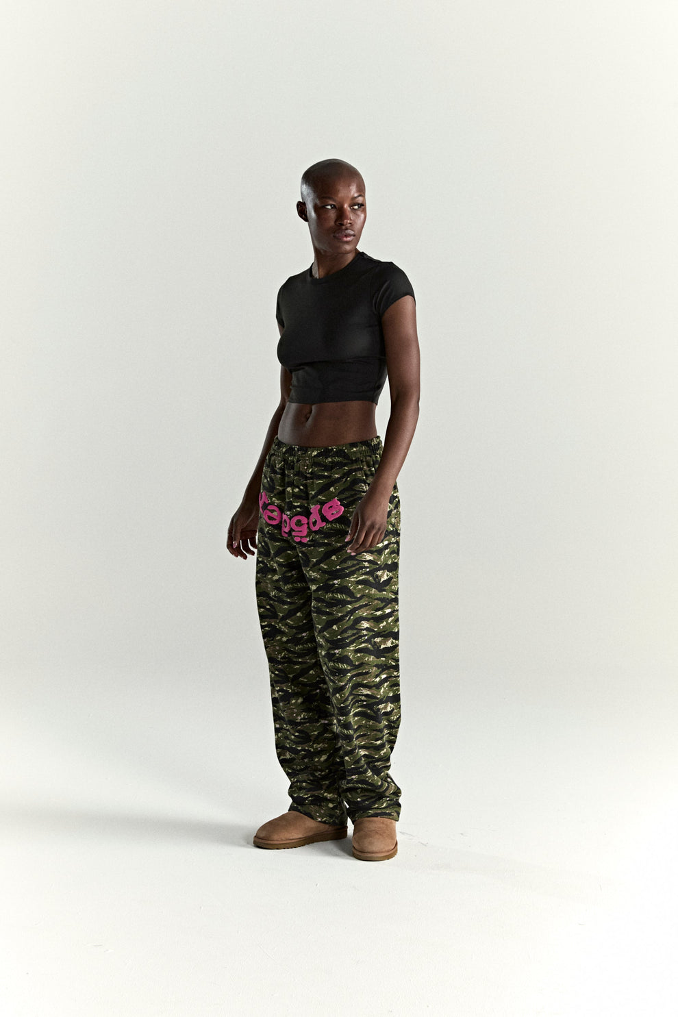 OG WEB V2 TIGER CAMO SWEATPANT ON MODEL