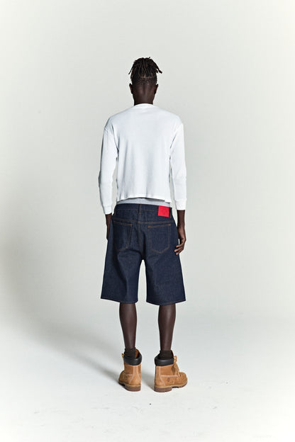 INDIGO V3 LOGO DENIM SHORT ON MODEL
