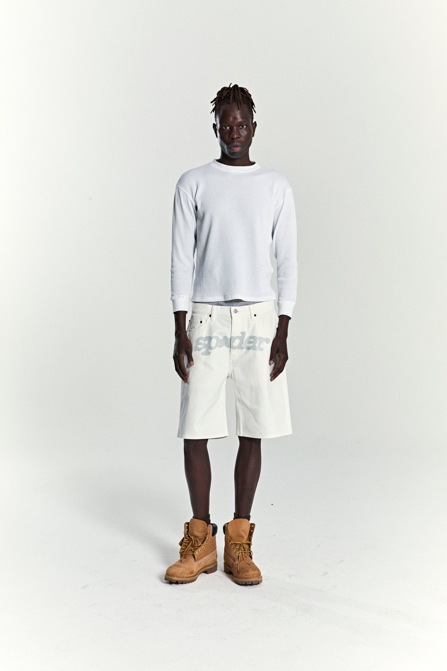 WHITE V3 LOGO DENIM SHORT ON MODEL
