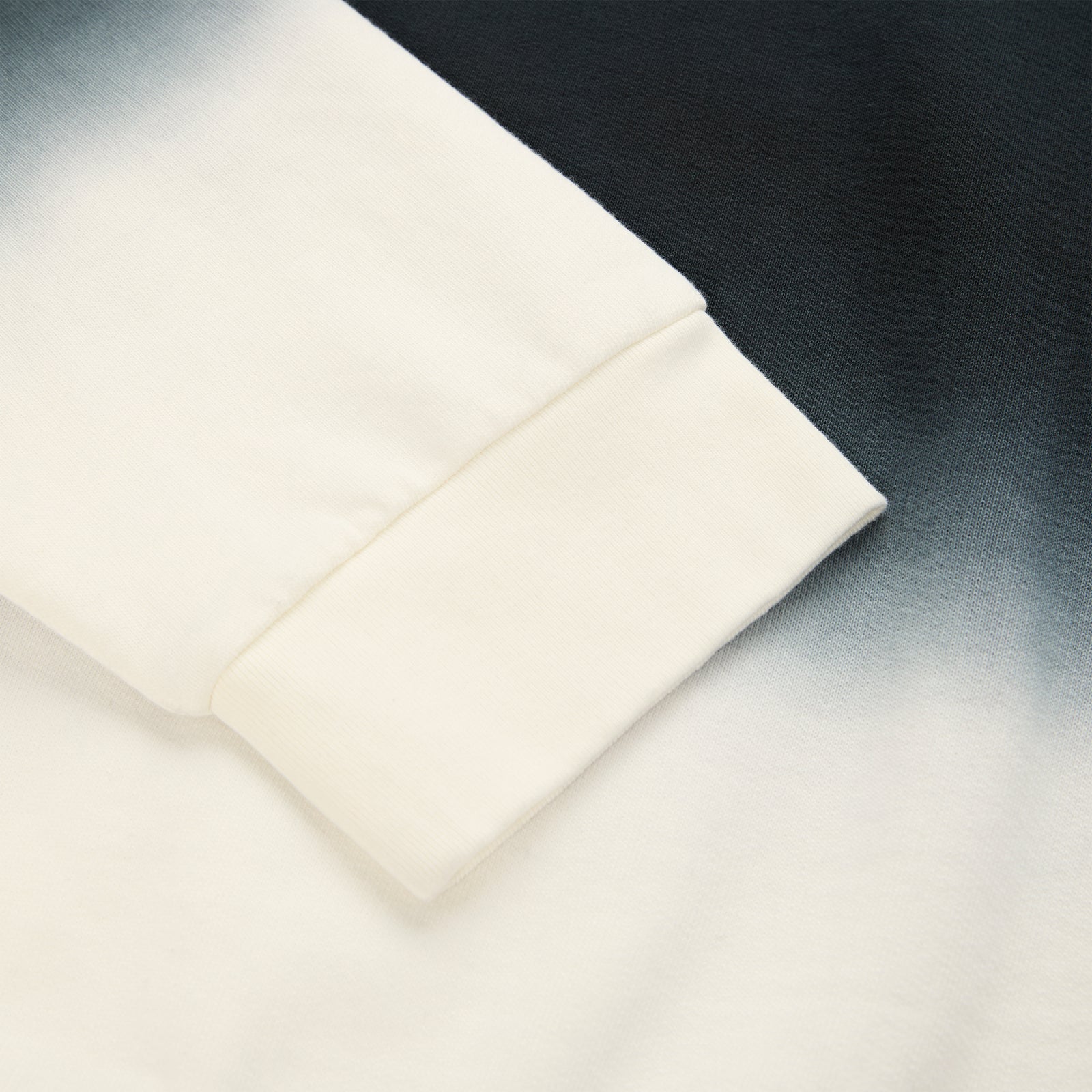 GRADIENT CREWNECK