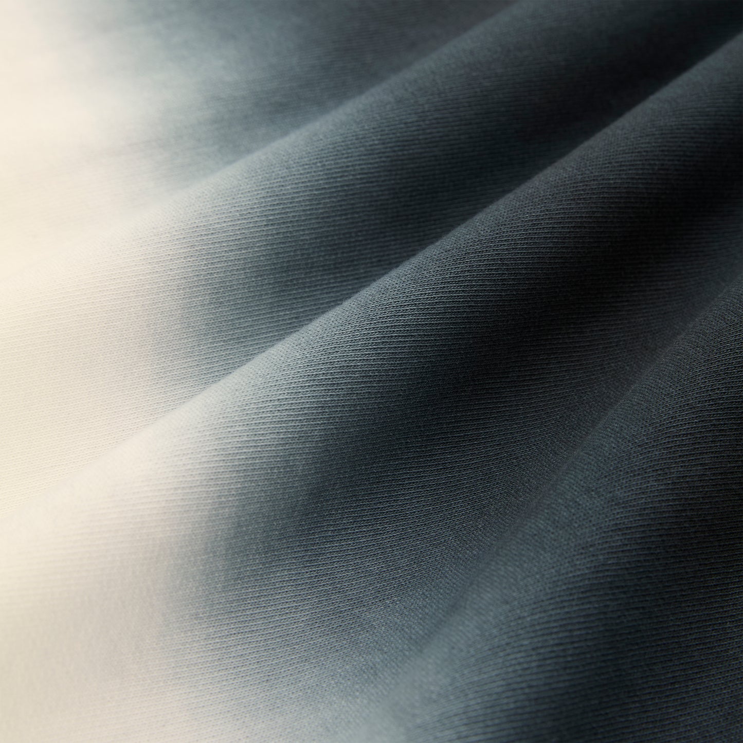 GRADIENT CREWNECK