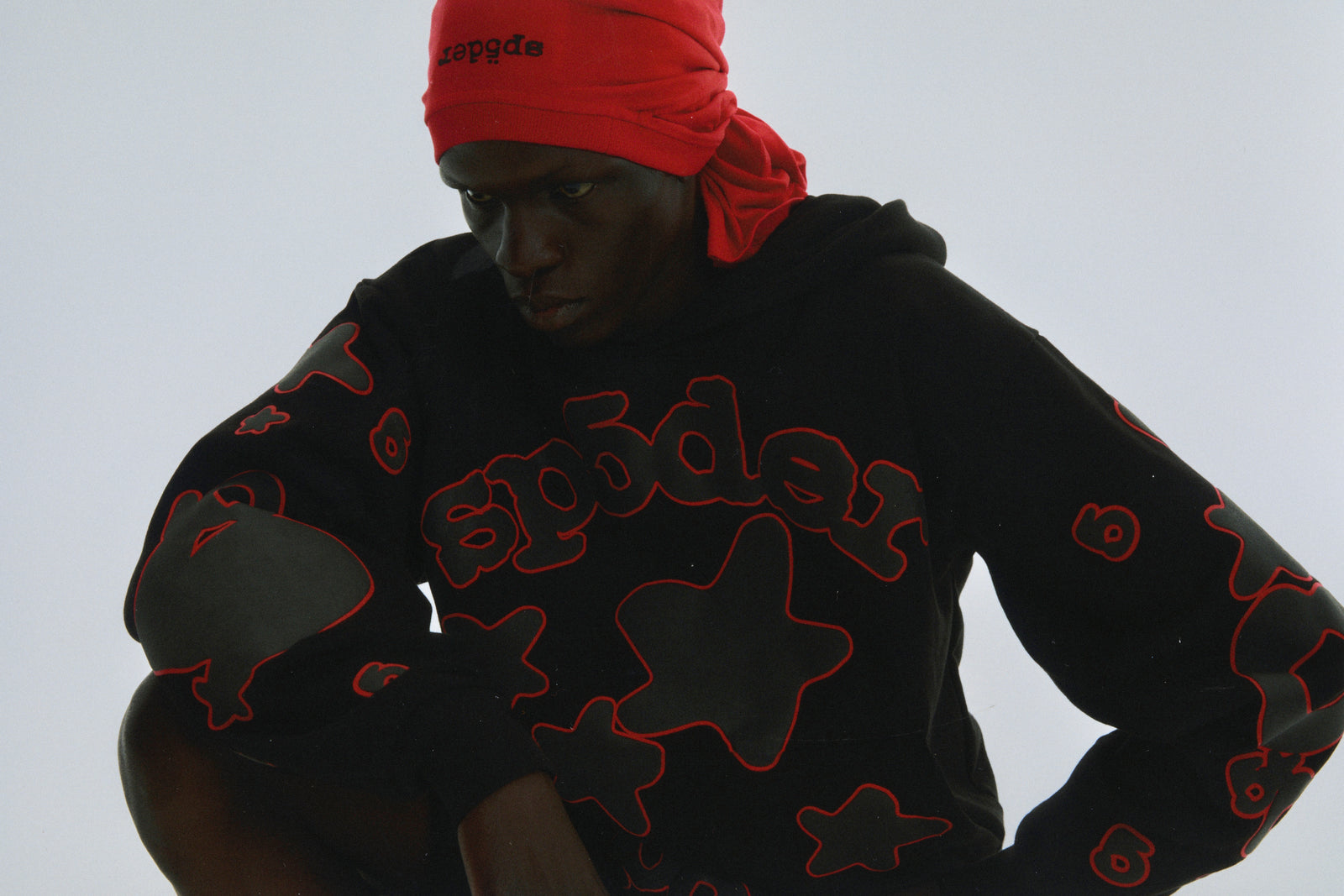 BLACK BELUGA OUTLINE HOODIE ON MODEL