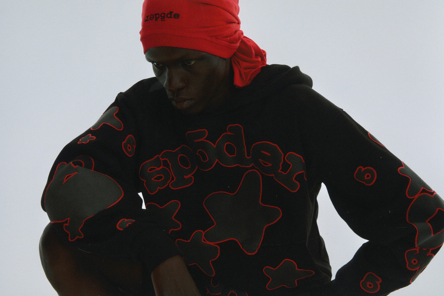 BLACK BELUGA OUTLINE HOODIE ON MODEL