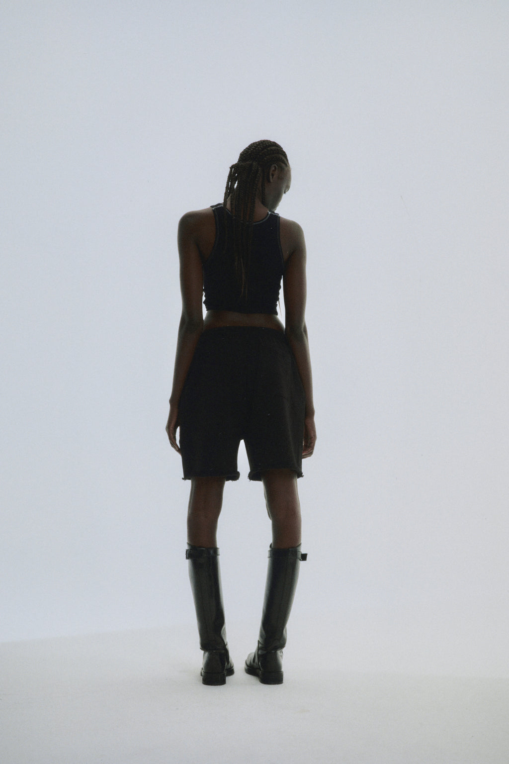 BLACK BELUGA OUTLINE SWEATSHORT ON MODEL