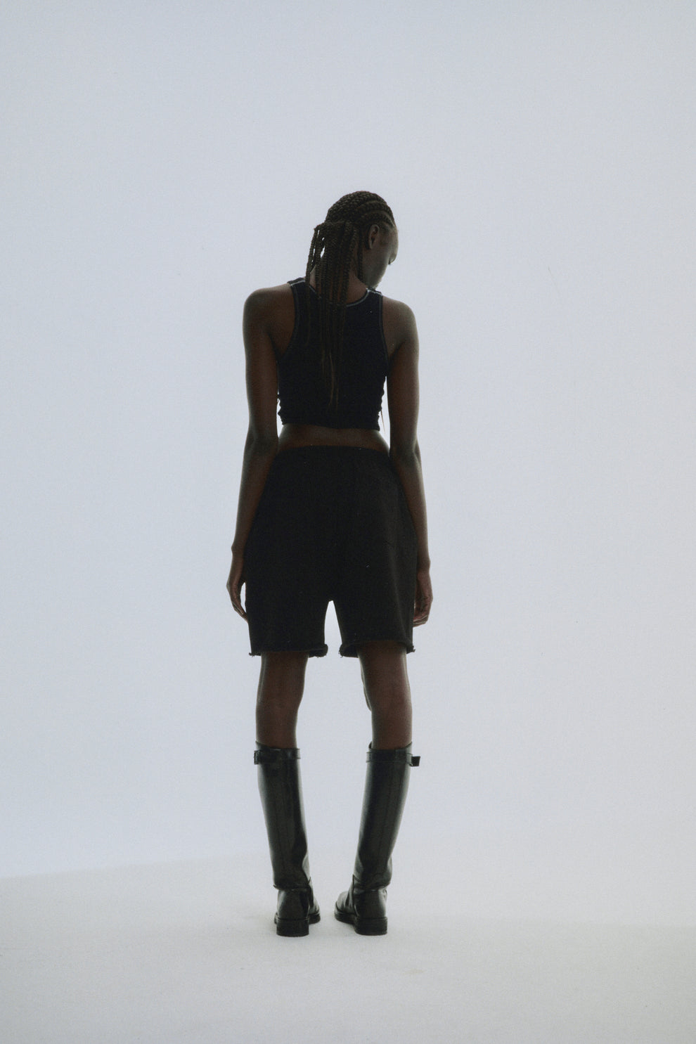 BLACK BELUGA OUTLINE SWEATSHORT ON MODEL