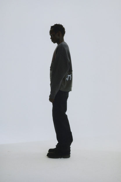 BLACK DIFFUSED COLLEGIATE CREWNECK ON MODEL