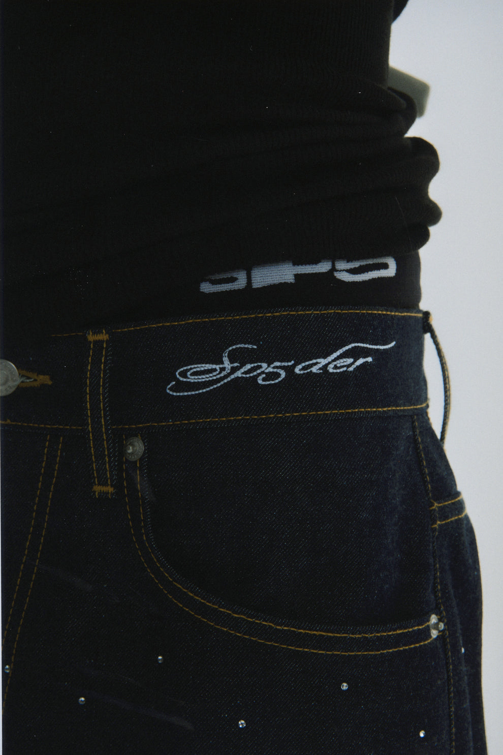 INDIGO STAR DUST DENIM SHORT ON MODEL