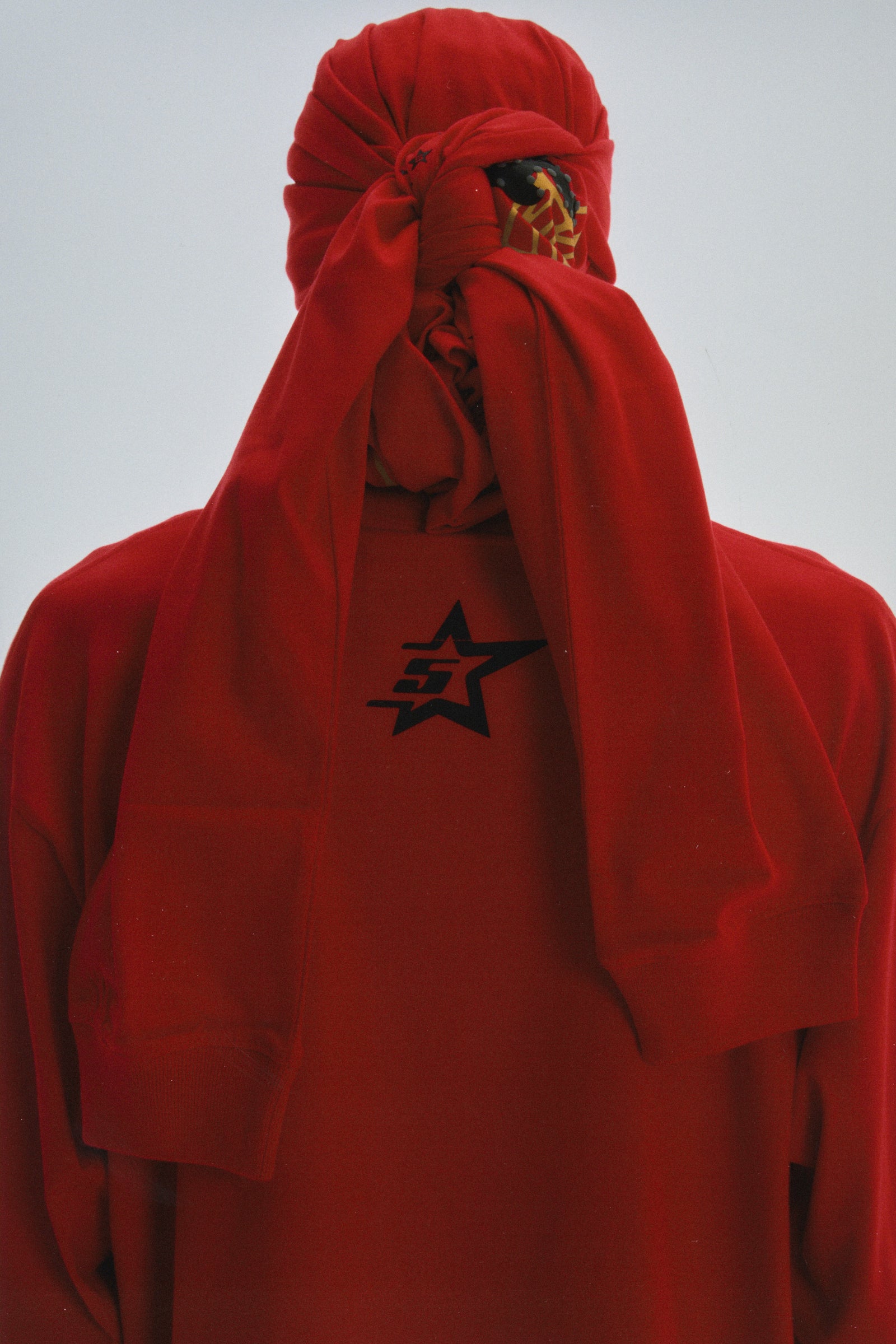 Red PUNK V2 LONGSLEEVE with black 5star motif on back, 100% cotton, standard fit.
