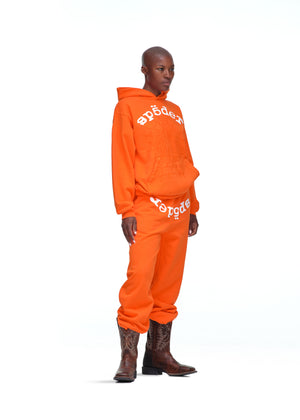 ORANGE LEGACY HOODIE FEMALE MODEL 5