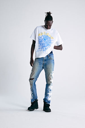 WHITE LEGACY LOGO HW TEE ON MODEL