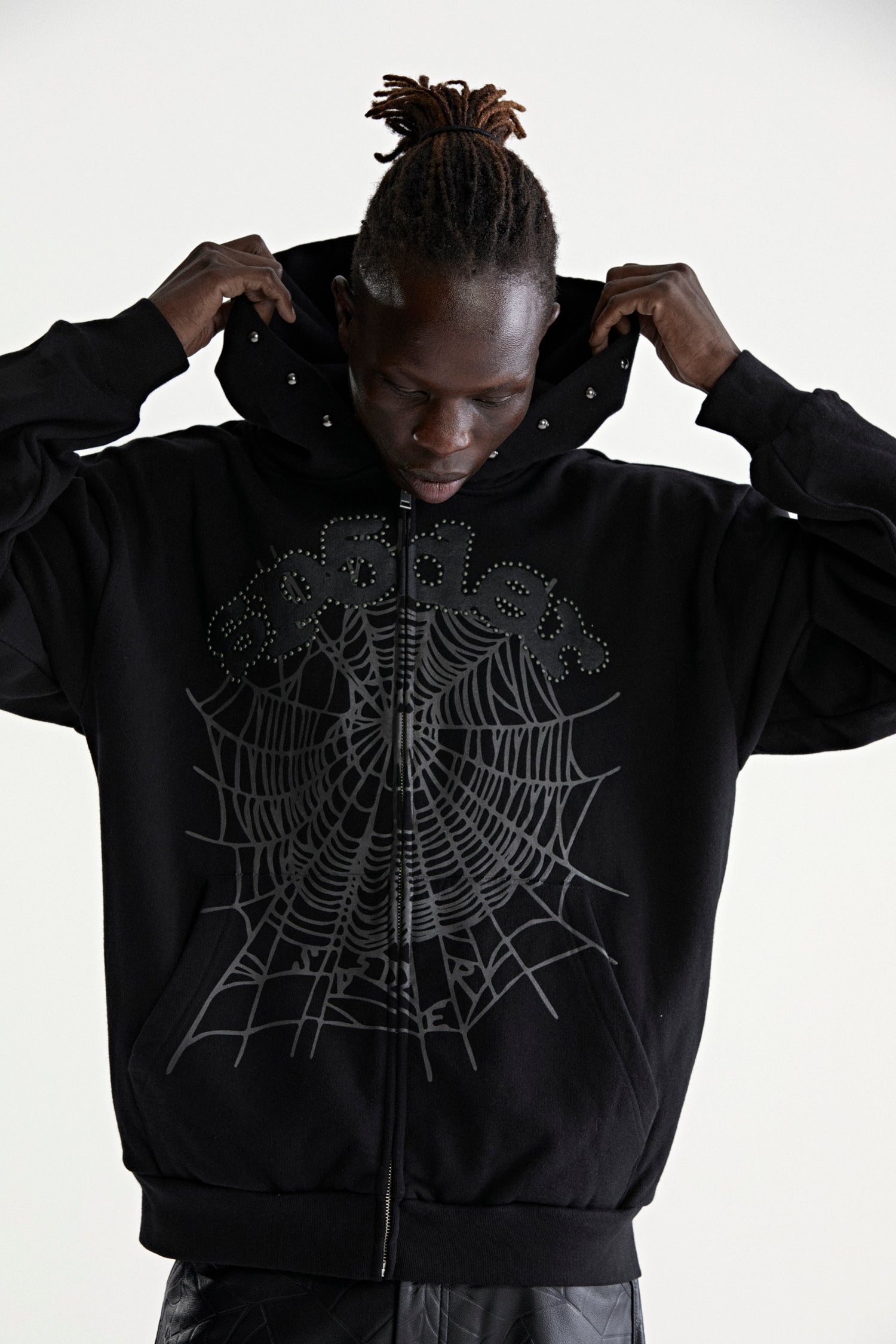 BLACK OG WEB STUDDED ZIP HOODIE | SP5DER | KING SPIDER
