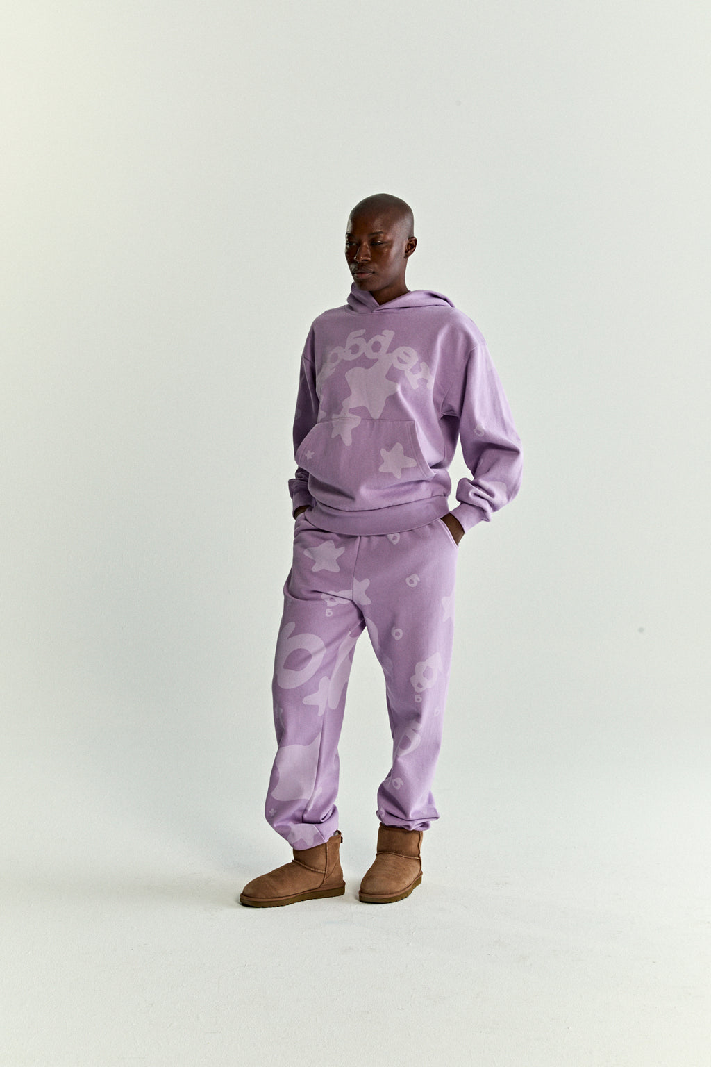 ACAI BELUGA V2 HOODIE ON MODEL