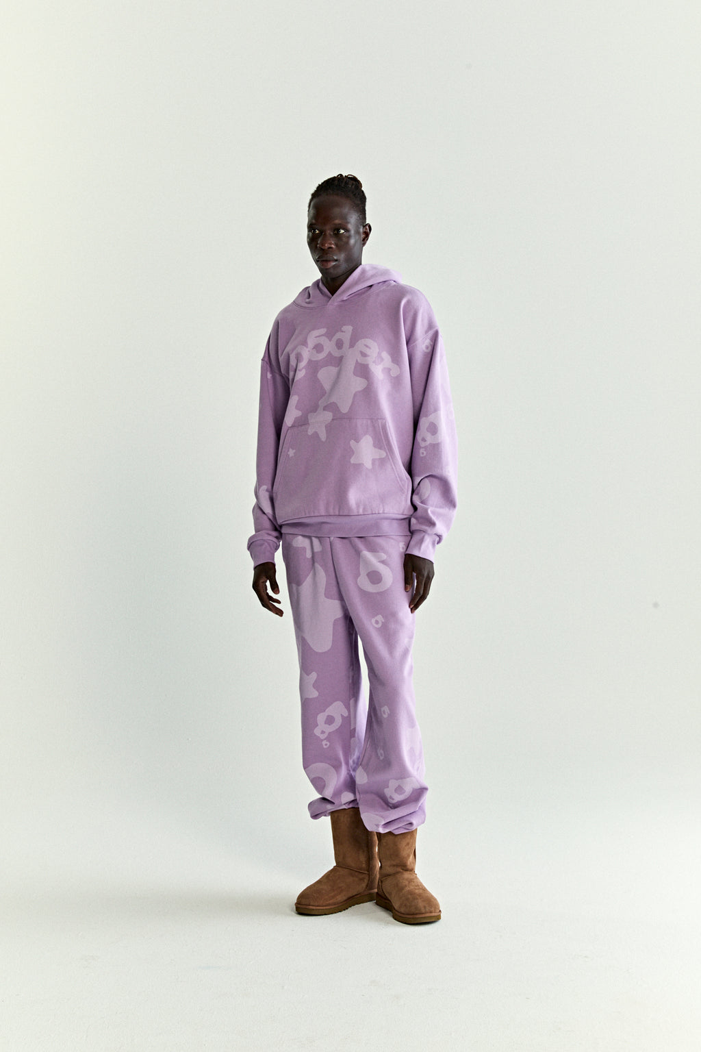 ACAI BELUGA V2 HOODIE ON MODEL