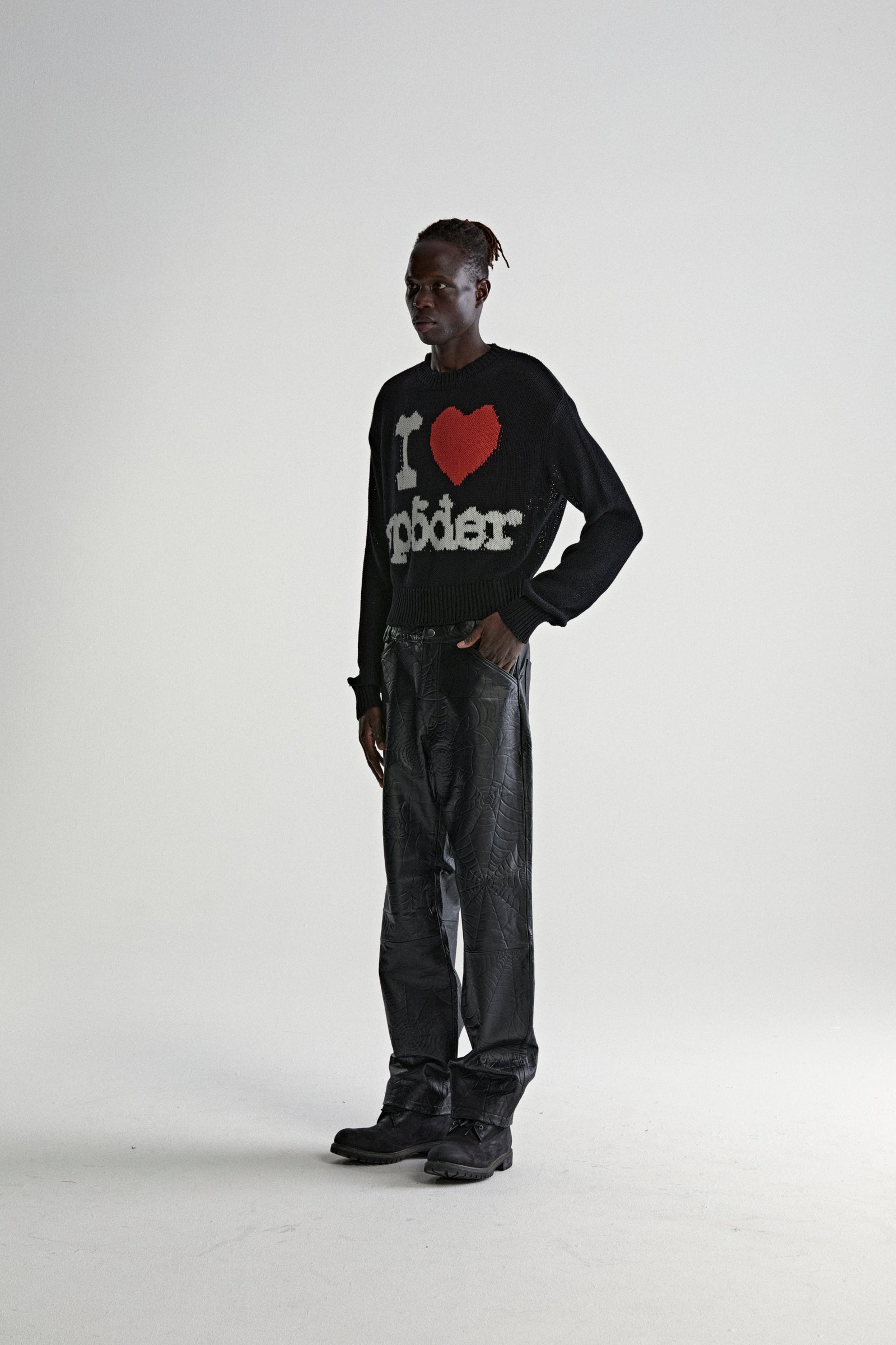 BLACK SOUVENIR SWEATER ON MODEL