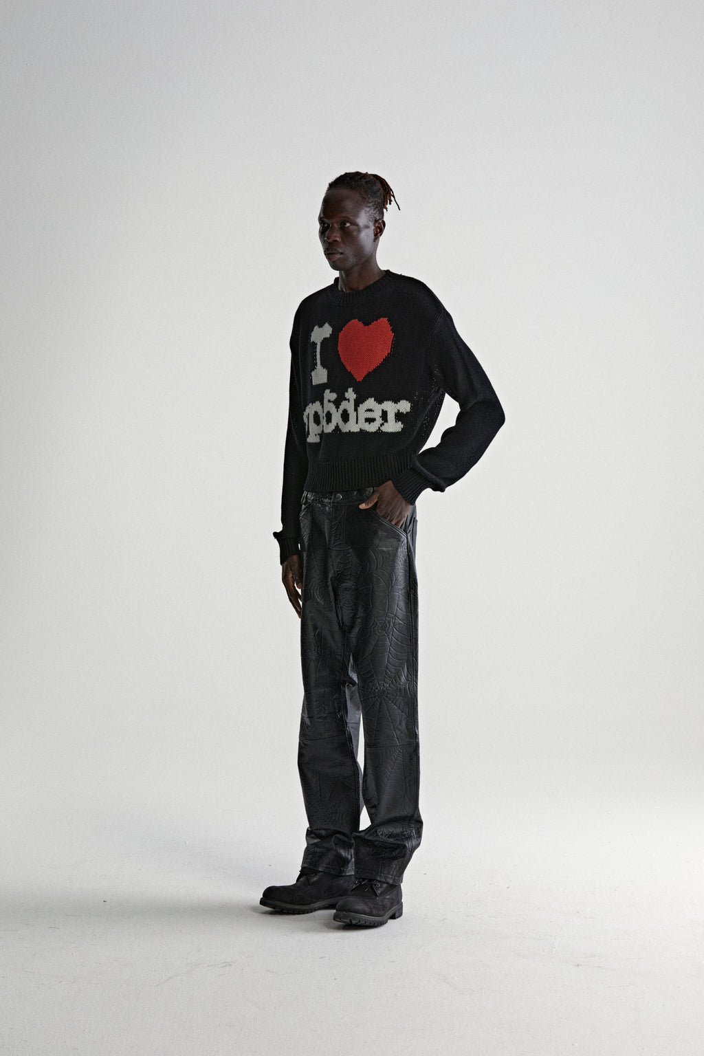BLACK SOUVENIR SWEATER ON MODEL