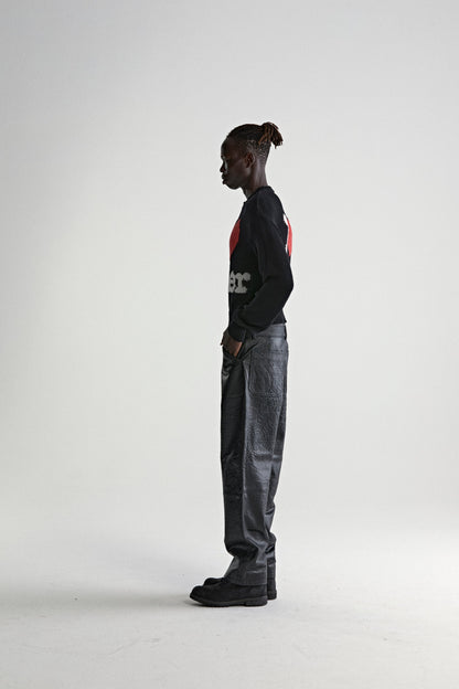 BLACK SOUVENIR SWEATER ON MODEL
